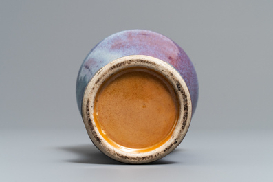 A Chinese flamb&eacute;-glazed vase, 18/19th C.