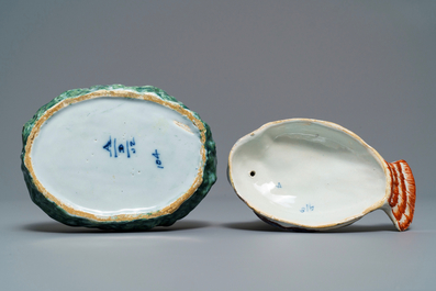 Een polychrome Delftse botervloot in de vorm van een kievit, 18e eeuw