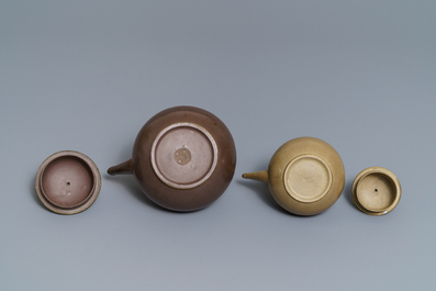 Two Chinese Bencharong Thai market polished Yixing stoneware teapots, 19th C.