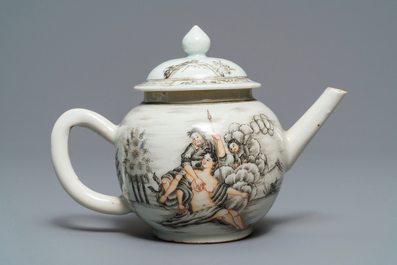 Cinq tasses et soucoupes et une th&eacute;i&egrave;re en porcelaine de Chine famille rose et grisaille, Yongzheng/Qianlong
