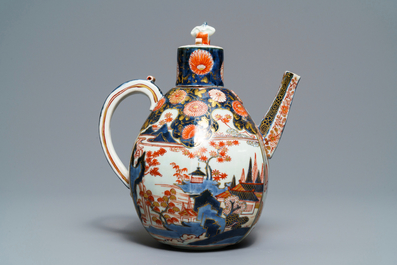 A large Japanese Imari jug and cover, Edo, 17th C.