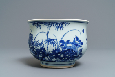 A large Chinese blue and white censer with birds among blossoms, Transitional period
