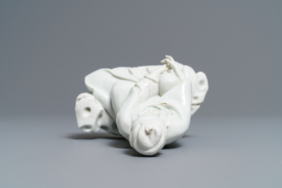 Une figure de Guanyin en porcelaine blanc de Chine, 18/19&egrave;me