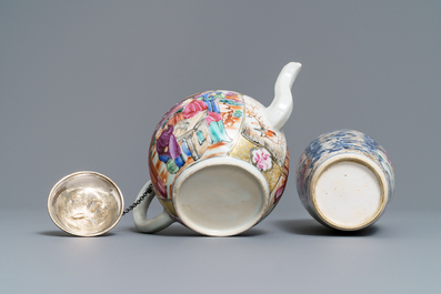 Elf Chinese famille rose koppen, acht schotels, een theepot en een vaas met mandarijns decor, Qianlong