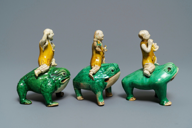 Three Chinese verte biscuit groups of Liu Hai on the toad, Kangxi