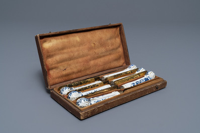 Six Chinese blue, white and gilt knife handles, Qianlong