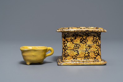 Un rechaud en fa&iuml;ence polychrome de Delft, dat&eacute; 1776