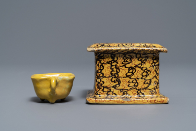 Un rechaud en fa&iuml;ence polychrome de Delft, dat&eacute; 1776