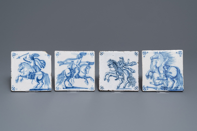 Vijftien blauw-witte Delftse tegels met ruiters en dieren, 17/18e eeuw