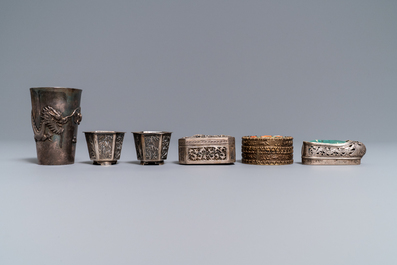 Une collection vari&eacute;e en argent et jade, Chine, 19/20&egrave;me