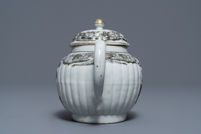 A 37-piece Chinese grisaille 'Jupiter' tea service, Qianlong