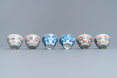 Een collectie Chinees blauw-wit, famille rose en Imari-stijl porselein, Kangxi/Qianlong