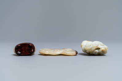 Drie Chinese jade snijwerken, 19/20e eeuw