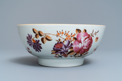 Ten Chinese famille rose plates and a bowl, Qianlong