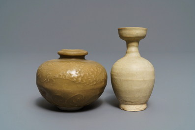 Een collectie van 11 Chinese en Zuidoost-Aziatische stukken, Song en later