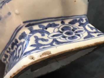 A Chinese blue and white chilong-handled vase, Kangxi