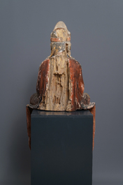 Une figure d'une Bodhisattva en bois peint, Chine, 18/19&egrave;me