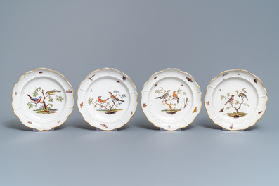 Twaalf polychrome porseleinen borden met vogels, Ludwigsburg, Duitsland, 2e helft 18e eeuw