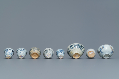 35 stukken Chinees blauw-wit scheepswrakporselein, Ming en later