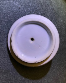 Een Chinese blauw-witte bamboevormige theepot met deksel, Kangxi