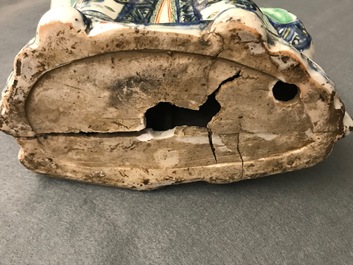 Une figure de Shoulao assis sur un cerf en porcelaine de Chine wucai, Wanli