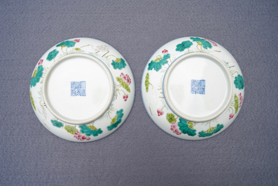 Une paire de coupes en porcelaine de Chine famille rose &agrave; d&eacute;cor de grues, marque et &eacute;poque de Daoguang