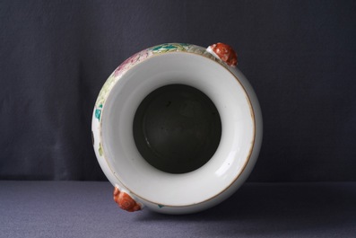 A Chinese qianjiang cai 'mandarin ducks' vase, 19/20th C.