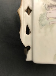 A pair of square Chinese qianjiang cai jardini&egrave;res on stands, 19/20th C.