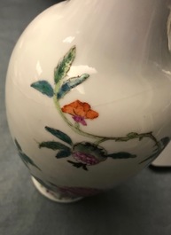 Zeven Chinese famille rose vazen, 19/20e eeuw