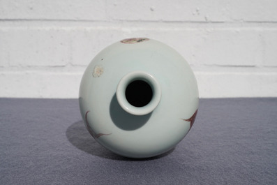 A Chinese underglaze red meiping 'carps' vase, Kangxi mark, 18/19th C.