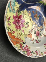 Neuf pi&egrave;ces en porcelaine de Chine famille rose &agrave; d&eacute;cor 'Feuille de tabac', Qianlong