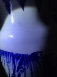 A Chinese blue and white sleeve vase with figural design all-round, Transitional period
