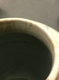 Een Chinese blauw-witte pot met vogels bij bloesems, Transitie periode