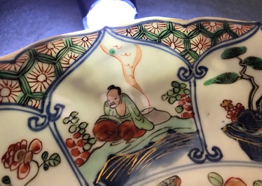 Un plat armori&eacute; de 'Flandres' en porcelaine de Chine famillle verte, Kangxi/Yongzheng