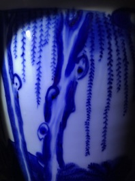A Chinese blue and white sleeve vase with figural design all-round, Transitional period
