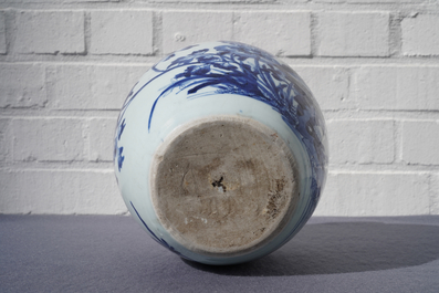 Een Chinese blauw-witte pot met vogels bij bloesems, Transitie periode