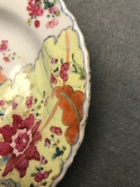 Neuf pi&egrave;ces en porcelaine de Chine famille rose &agrave; d&eacute;cor 'Feuille de tabac', Qianlong