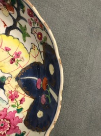 Neuf pi&egrave;ces en porcelaine de Chine famille rose &agrave; d&eacute;cor 'Feuille de tabac', Qianlong