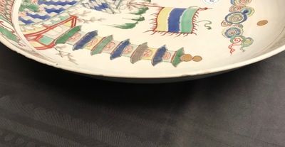 Un plat en porcelaine de Chine famille verte, Kangxi