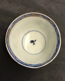 Six Chinese blue and white cups and seven saucers with gilded design, Kangxi/Yongzheng