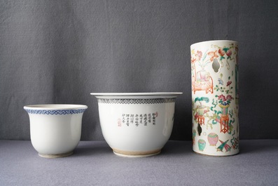 Een diverse collectie Chinees famille rose porselein, 19/20e eeuw
