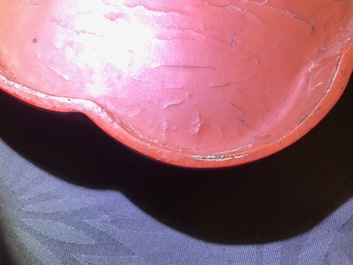 A Chinese carved cinnabar lacquer box and cover, Wanli mark, 18/19th C.