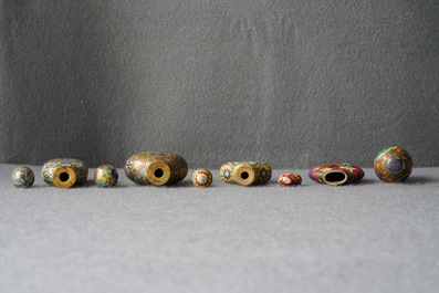 Ten Chinese cloisonn&eacute; snuff bottles, 19/20th C.