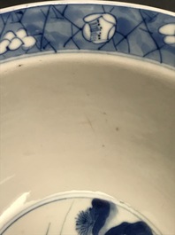 Twee Chinese blauw-witte klapmutskommen, Kangxi merk en periode
