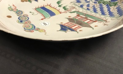 Un plat en porcelaine de Chine famille verte, Kangxi