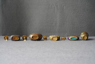 Ten Chinese cloisonn&eacute; snuff bottles, 19/20th C.