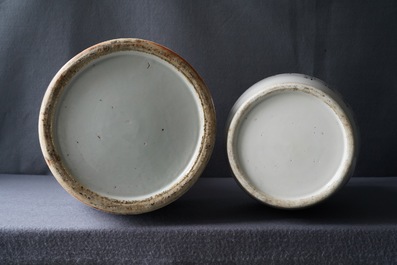 Deux vases en porcelaine de Chine qianjiang cai, 19/20&egrave;me