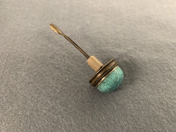 Drie Chinese jade snuifflessen, 18/19e eeuw