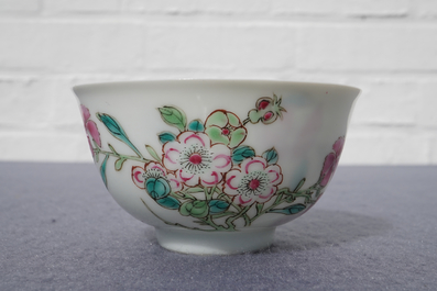 A fine Chinese famille rose cup and saucer with floral design, Yongzheng