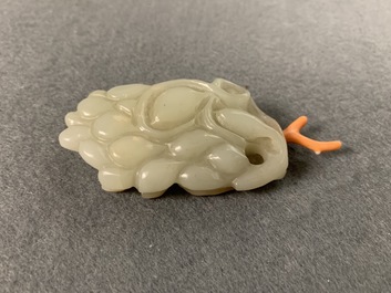 Three Chinese jade snuff bottles with coral stoppers, 19/20th C.